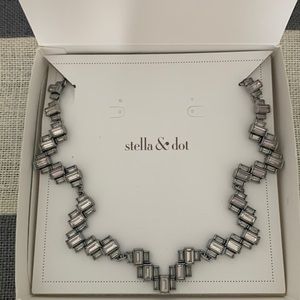 Brand New Stella and Dot Statement Necklace